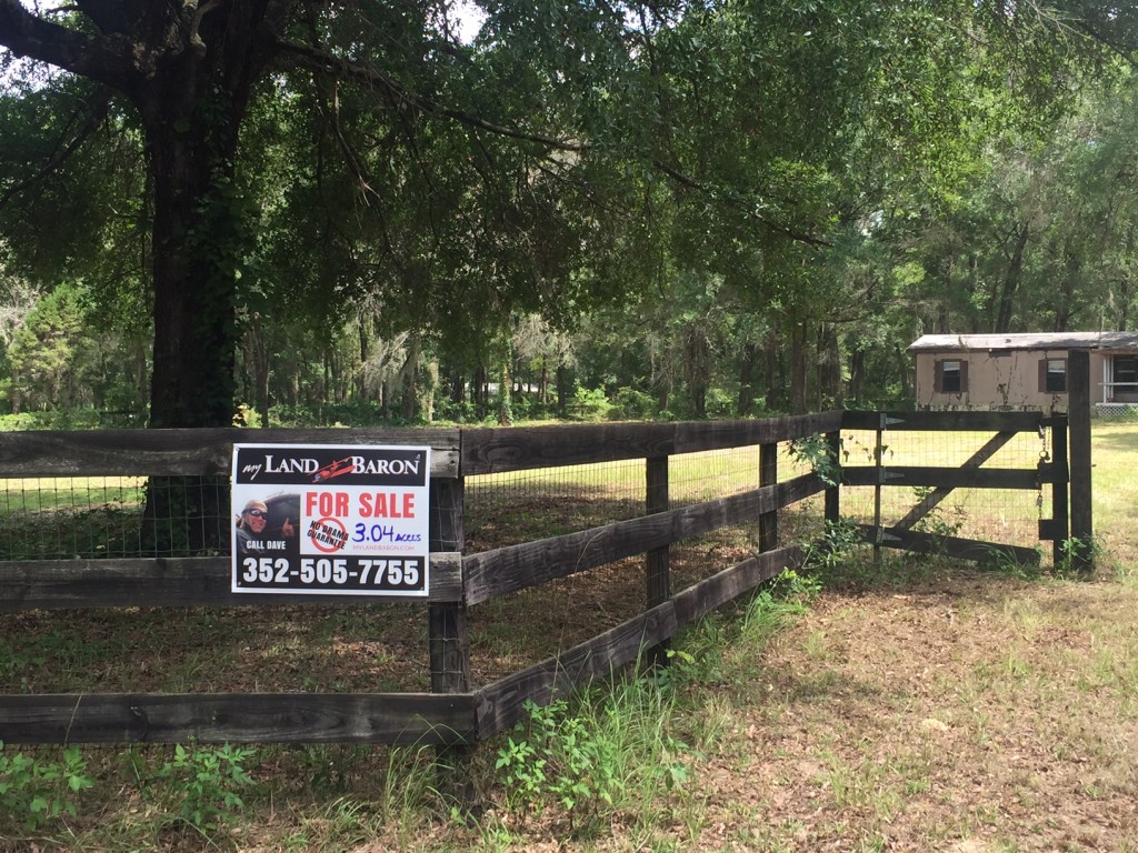 Mini Farm Sign