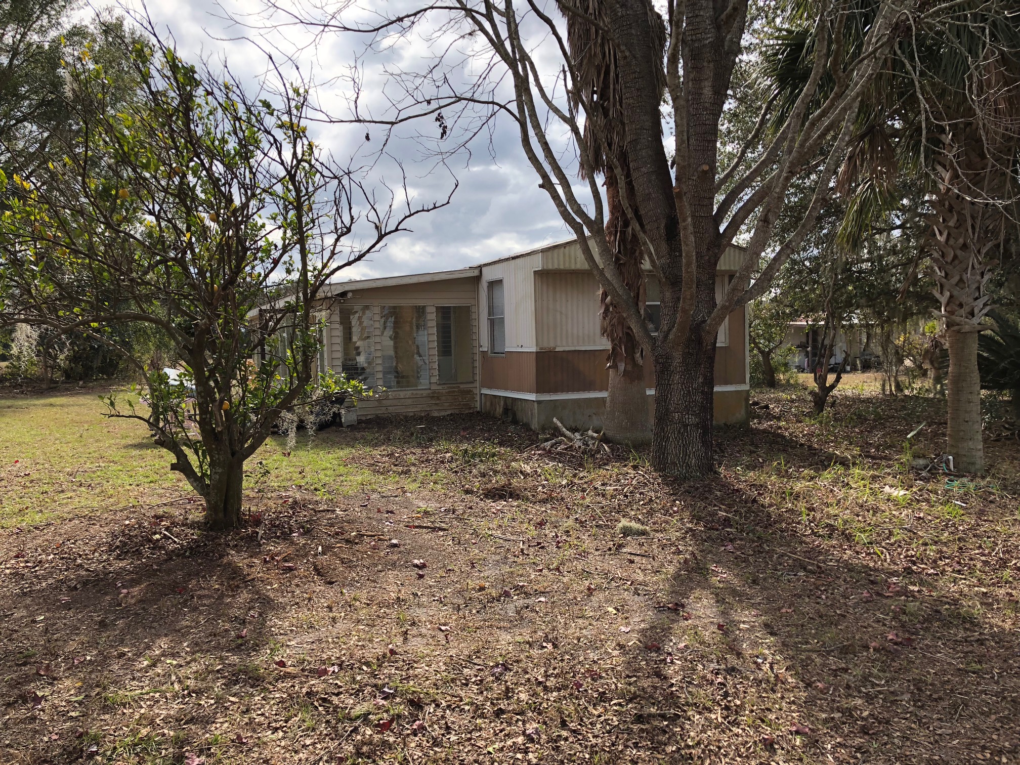 3.0 Acres with Mobile Home in Weirsdale, Florida
